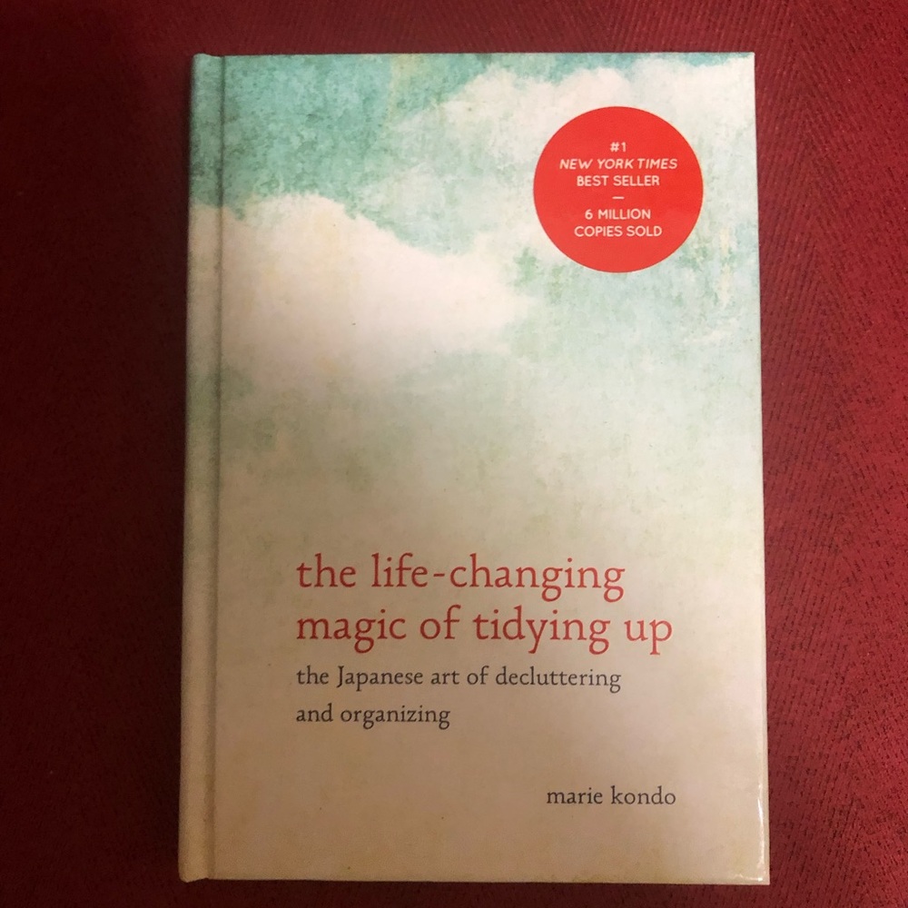 The life-changing magic of tidying up by Marie Kondo
